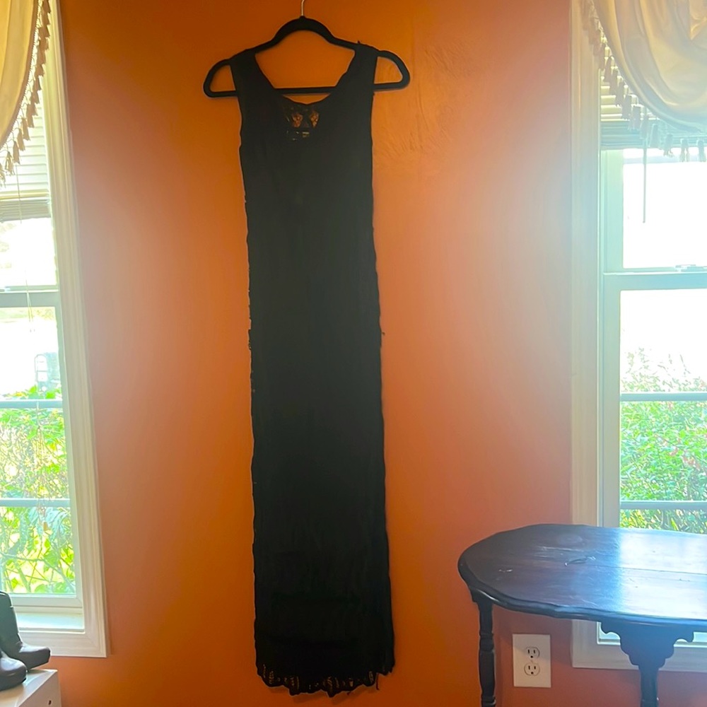 Plaza South Petite formal long lace black dress, 4, sleeveless, fully lined